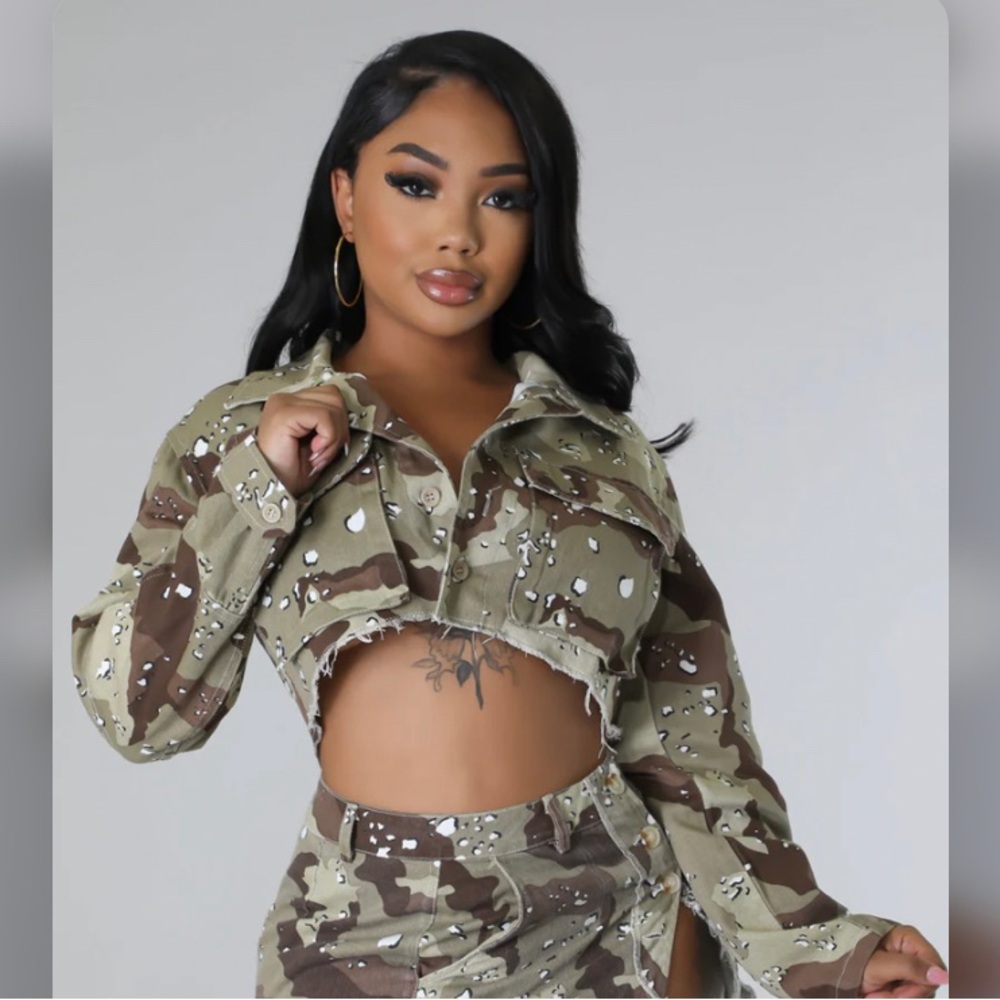 Cropped Camouflage Jacket womens